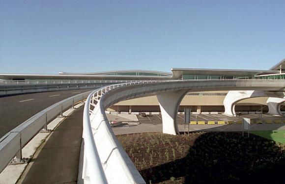 12. Sa Carneiro Airport, Port (Portugal) 