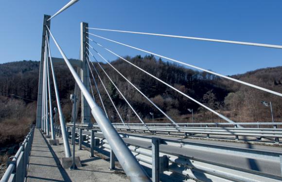 16. Cable Stayed bridge over the Sangone river, Giaveno (Italy)