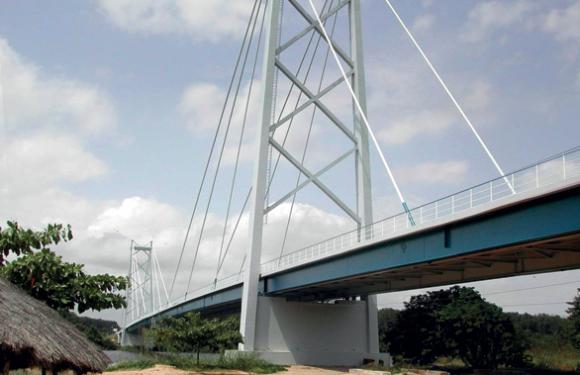 17. Cable Stayed bridge over the Kwanza river, Barra do Kwanza (Angola) 